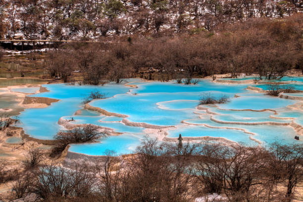 five color lagos de huanglong valley paisagem, sichuan, china - huanglong - fotografias e filmes do acervo