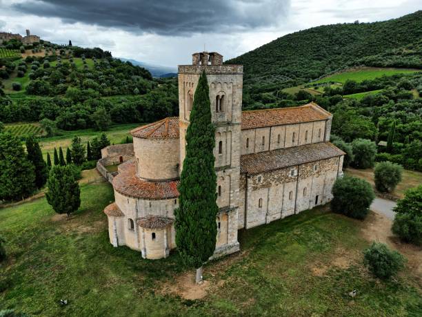 istock Abbey of Sant'Antimo 1622602140