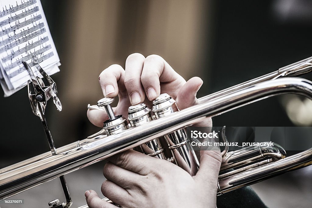 Vintage trombones tocando em uma banda de grande. - Foto de stock de Brincar royalty-free