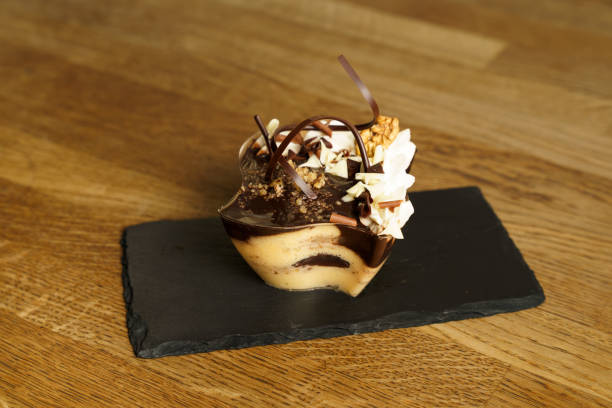 istock Chocolate and vanilla pudding dessert on a plate 1622785049