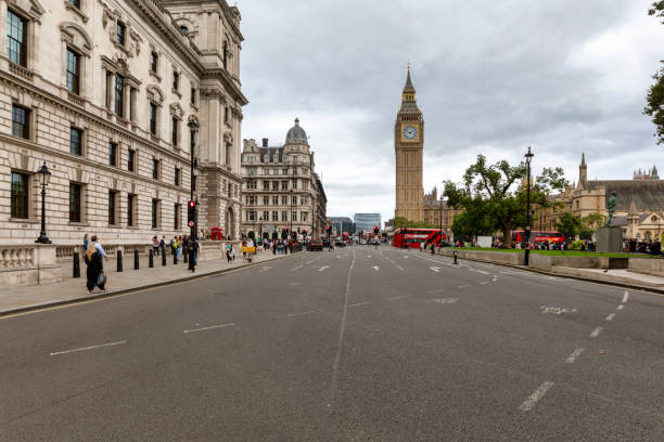 parliament square a londra, regno unito - london england park whitehall street palace foto e immagini stock