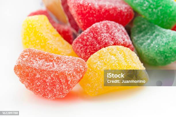 Pila De Frutas Candy Foto de stock y más banco de imágenes de Alimento - Alimento, Amarillo - Color, Azul