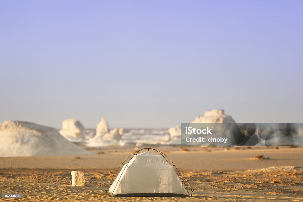 돔 텐트 사막 - 로열티 프리 화이트 사막 스톡 사진