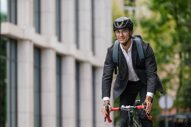 istock Young manager comuting to the office by electic scooter 1623097873