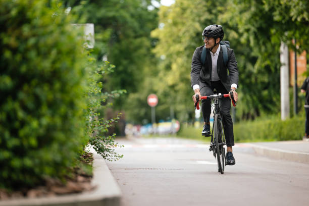 istock Manager commuting to the office by bike 1623099017