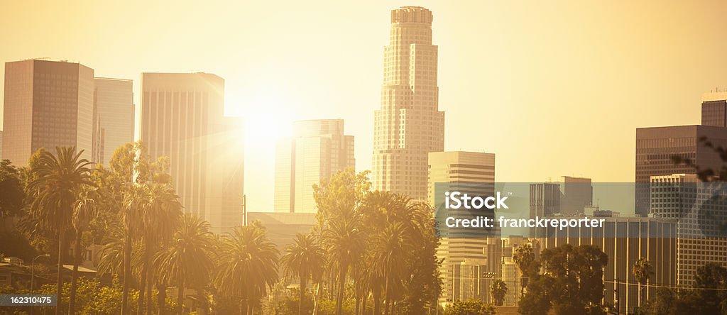 Le centre-ville de Los Angeles skyline au coucher du soleil - Photo de Los Angeles libre de droits