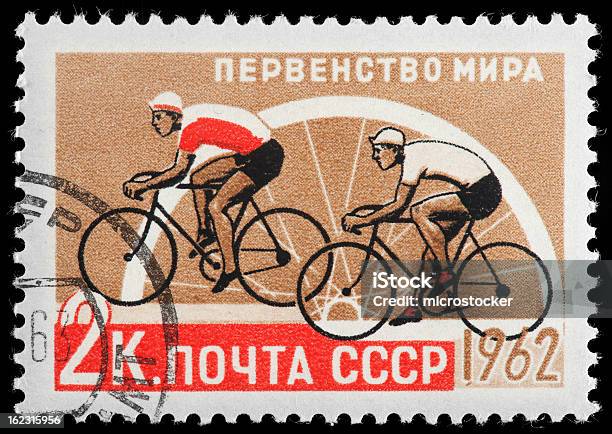 Corrida Russa Bicyclists Em Vintage 1962 Cccp Selo Postal - Fotografias de stock e mais imagens de Ciclismo