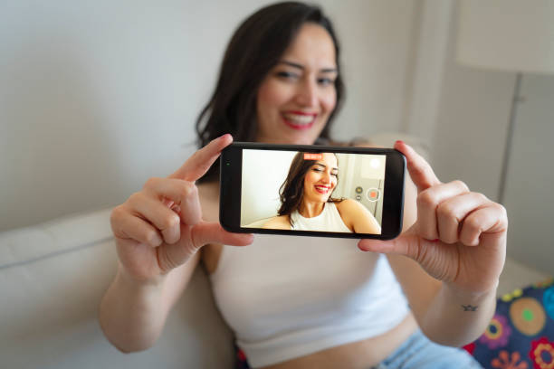 istock Living life online 1623178737