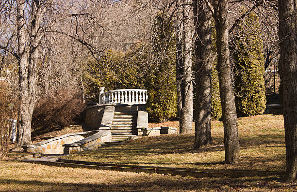 istock Old rotunda in the park 162323911