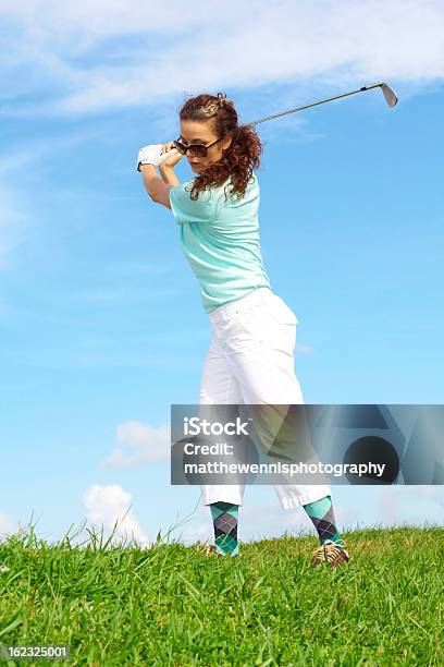 Jogador De Golfe Feminino - Fotografias de stock e mais imagens de Golfe - Golfe, Negócios, 20-29 Anos