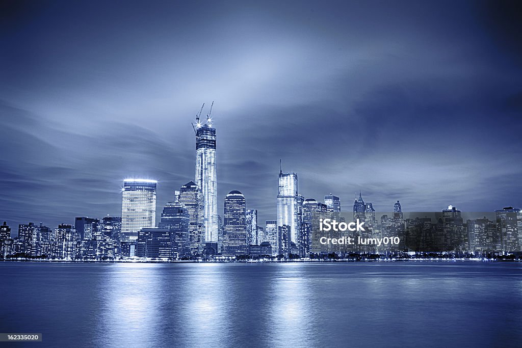 Manhattan Skyline bei Nacht - Lizenzfrei Bundesstaat New York Stock-Foto