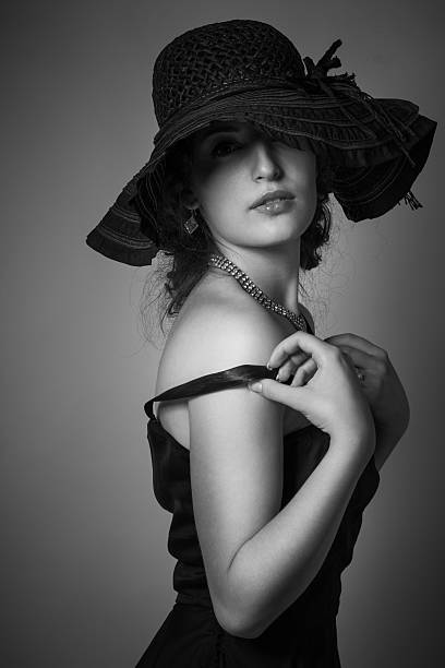 istock Beautiful woman 162337026