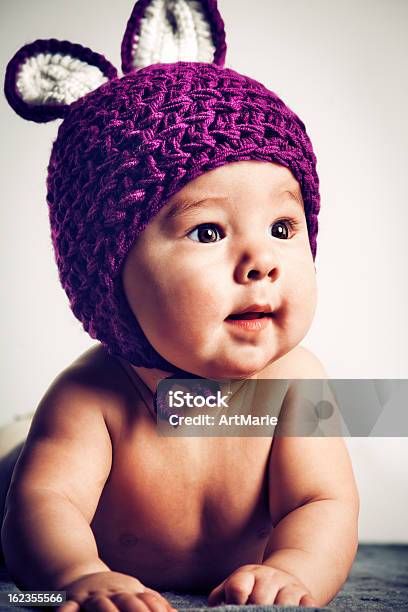 토끼 베이브 아기에 대한 스톡 사진 및 기타 이미지 - 아기, 토끼 귀 의상, 6-11 개월