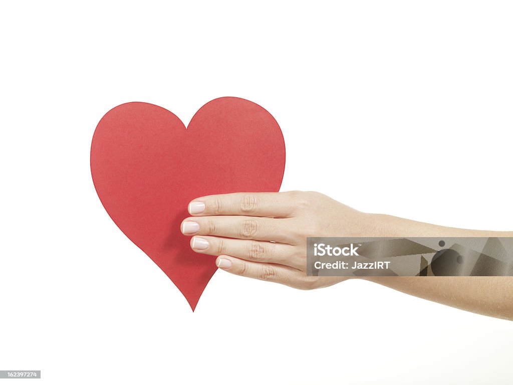 Con cuore di carta rossa (isolata con percorso clip sfondo bianco - Foto stock royalty-free di Adulto