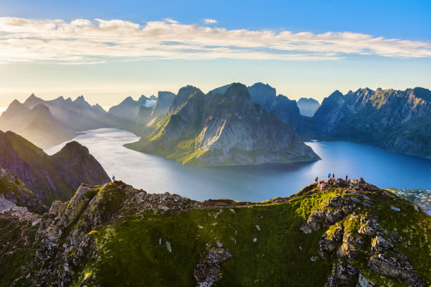 îles lofoten - comté de nordland photos et images de collection