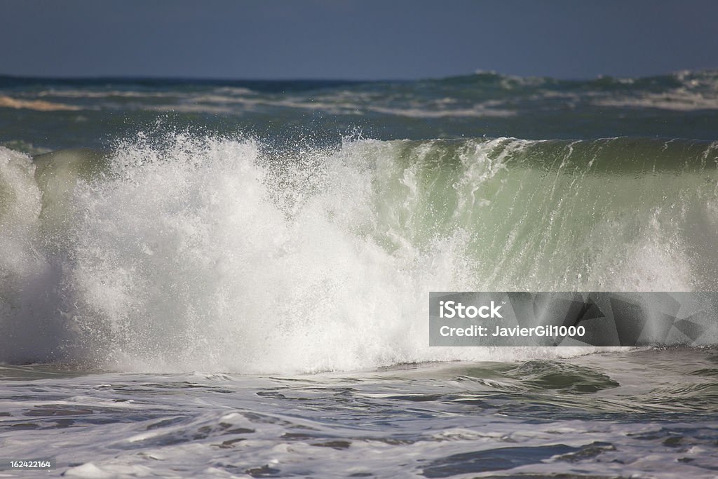 Волны на пляже Ла Arnia, Liencres, Кантабрия - Стоковые фото Атлантический океан роялти-фри