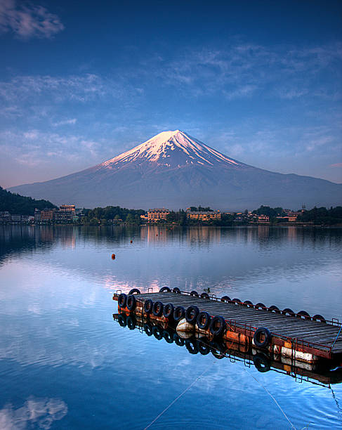 istock Mount Fuji Jetti, Japan 162423286