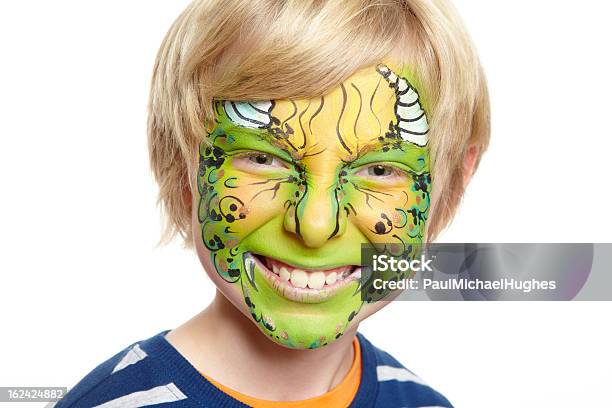젊은 남자아이 얼굴 페인팅 몬스터 아이에 대한 스톡 사진 및 기타 이미지 - 아이, 얼굴 페인트, 도깨비