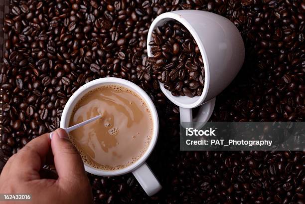 Café Foto de stock y más banco de imágenes de Bebida - Bebida, Bebida con espuma, Bebida sin alcohol