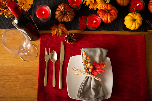 Thanksgiving wooden table setting
