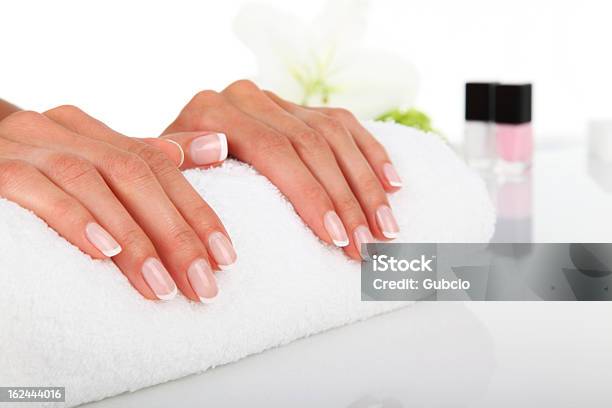 Manicure - Fotografias de stock e mais imagens de Adulto - Adulto, Amimar, Artigo de Higiene Pessoal