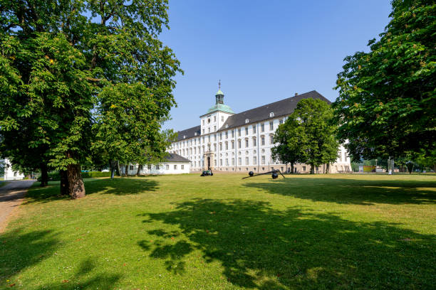 gottorf castle in schleswig, germany - schleswig imagens e fotografias de stock