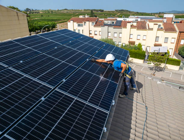 istock Male worker repairing photovoltaic solar panel 1625083408