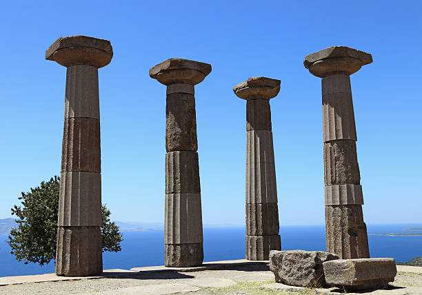 istock Temple of Athens 162534620