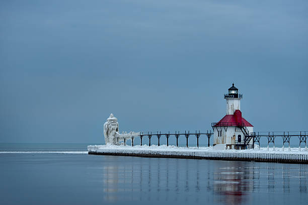 istock Double lighthouses on Lake Michigan 162535940