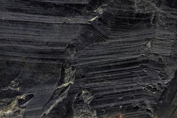 istock coltan from Analalava District, Madagascar 1625473821