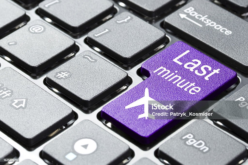 Ultimo minuto di volo sul computer - Foto stock royalty-free di Attrezzatura elettronica