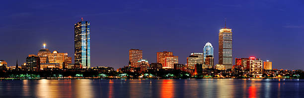 paisaje de panorama de la noche de la ciudad de boston - the dome of the rock fotografías e imágenes de stock