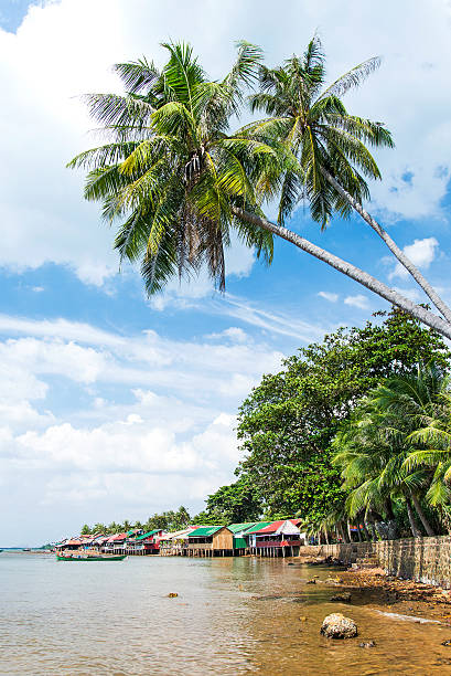 A crab market by the shore in Kep, Cambodia tropical crab market restaurants in kep cambodia kep stock pictures, royalty-free photos & images