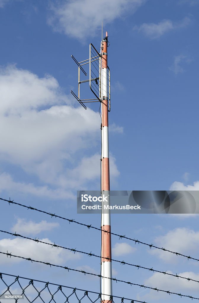 Antena de comunicación - Foto de stock de Aeropuerto libre de derechos