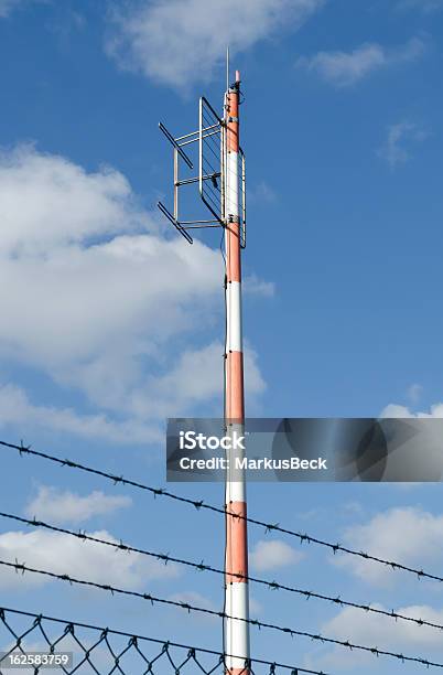 Antena De Comunicación Foto de stock y más banco de imágenes de Aeropuerto - Aeropuerto, Alemania, Avión