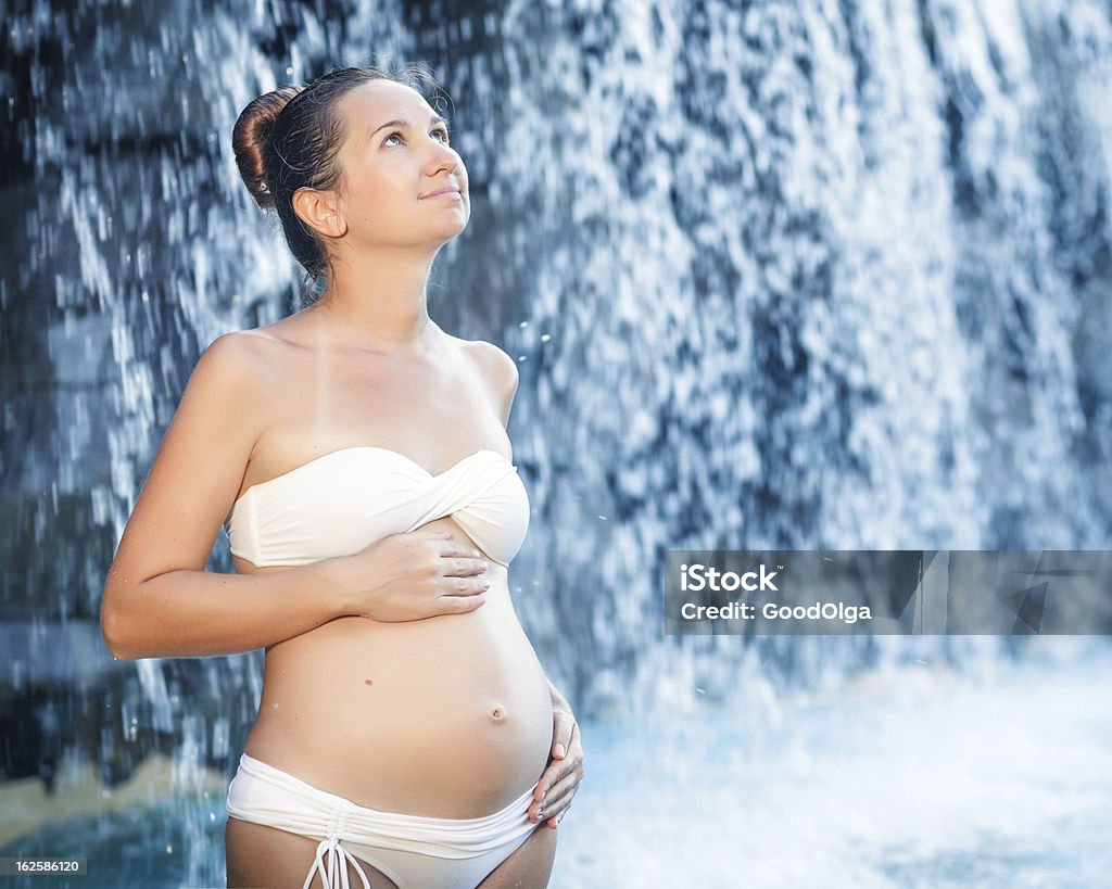 Donna incinta - Foto stock royalty-free di 30-34 anni