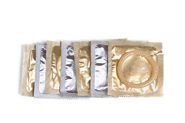 Cтоковое фото Презерватив пакеты на белом фоне