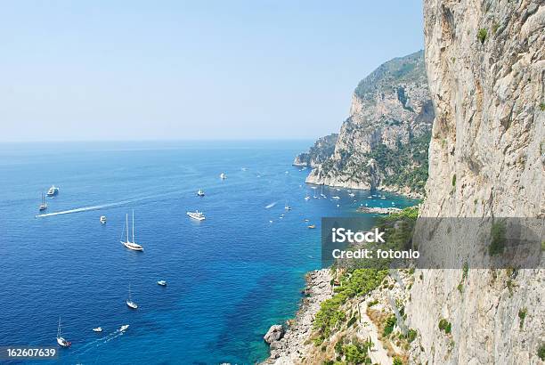 Capri Wybrzeże - zdjęcia stockowe i więcej obrazów Capri - Capri, Charakterystyka brzegu, Europa - Lokalizacja geograficzna