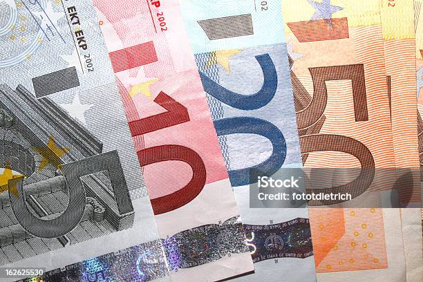 O Euro - Fotografias de stock e mais imagens de Acordo - Acordo, Azul, Castanho
