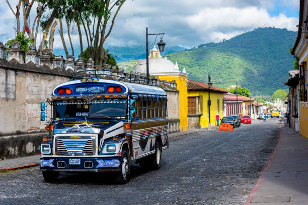 classic bus of guatemala - 3498 imagens e fotografias de stock