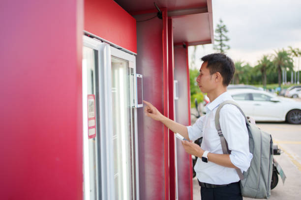 istock Vending machine facial recognition payment 1626374210