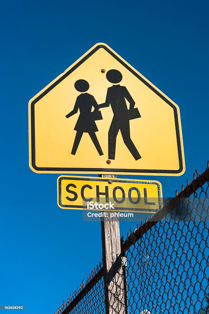 Escuela señal de - Foto de stock de Amarillo - Color libre de derechos