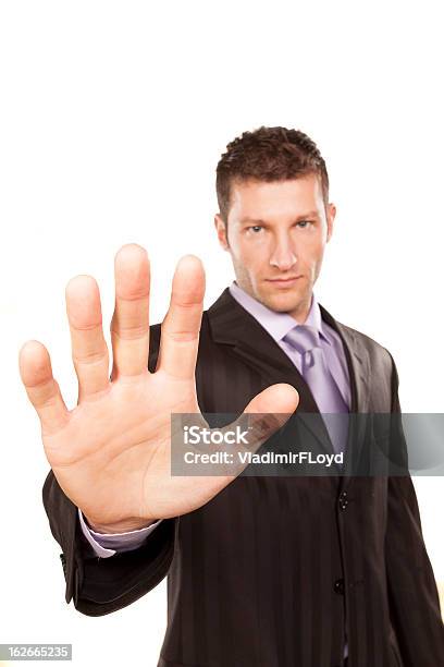 비즈니스 남자의 손들기 중지입니다 그만해 손짓에 대한 스톡 사진 및 기타 이미지 - 그만해 손짓, 수트, 흰색 배경