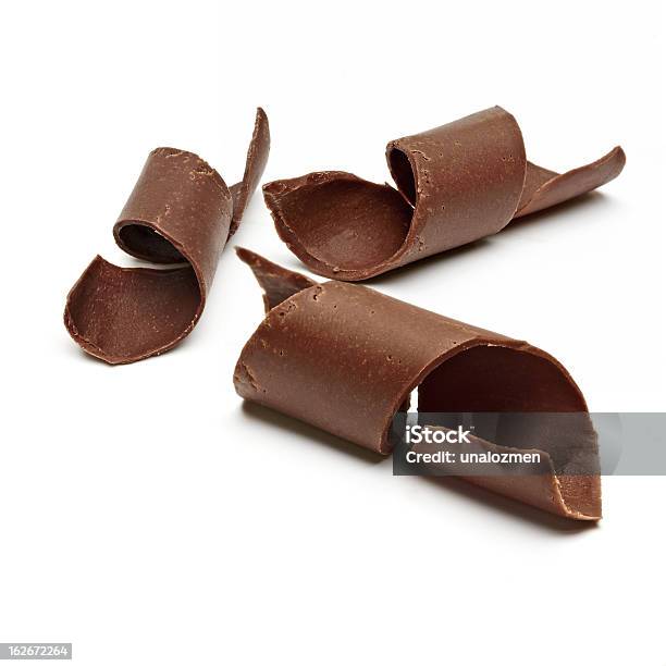 Schokoladencurls Stockfoto und mehr Bilder von Schokoraspel - Schokoraspel, Freisteller – Neutraler Hintergrund, Sich zusammenrollen