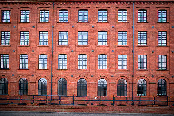 istock Symmetry building - set of windows 162674322