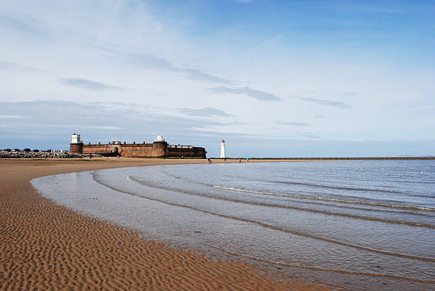 new brighton faro - river mersey foto e immagini stock