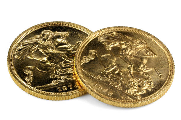 monedas de oro soberanas británicas - dragon one pound coin british currency british pounds fotografías e imágenes de stock