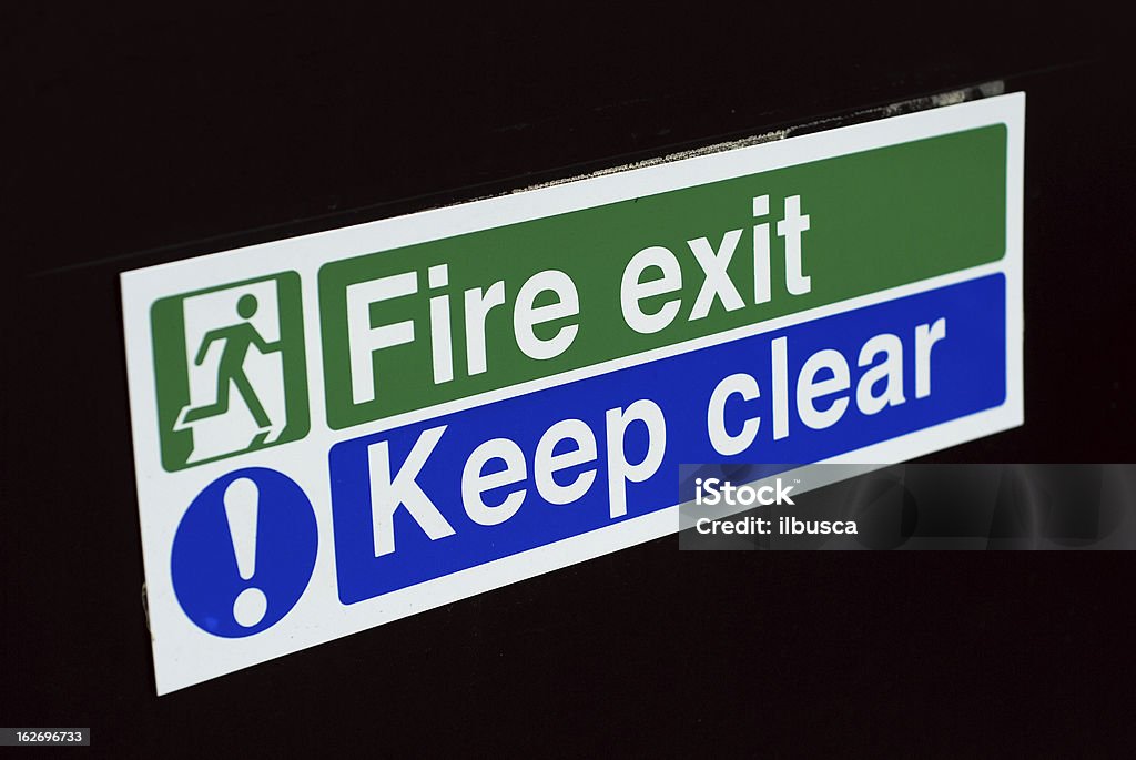 Fire sortie, rester clairement le porte noire - Photo de Porte - Entrée libre de droits