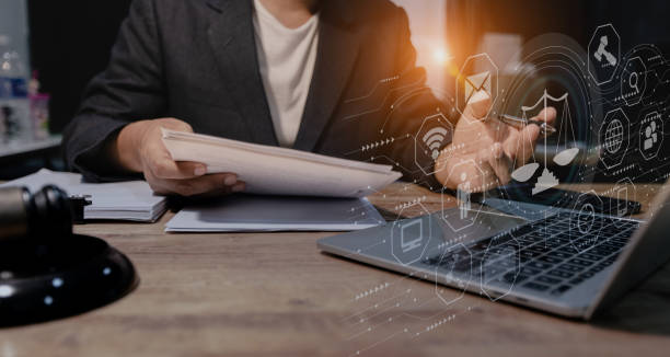 istock Legal advice online concept. 1626971225
