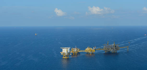 istock The offshore oil rig 162707122